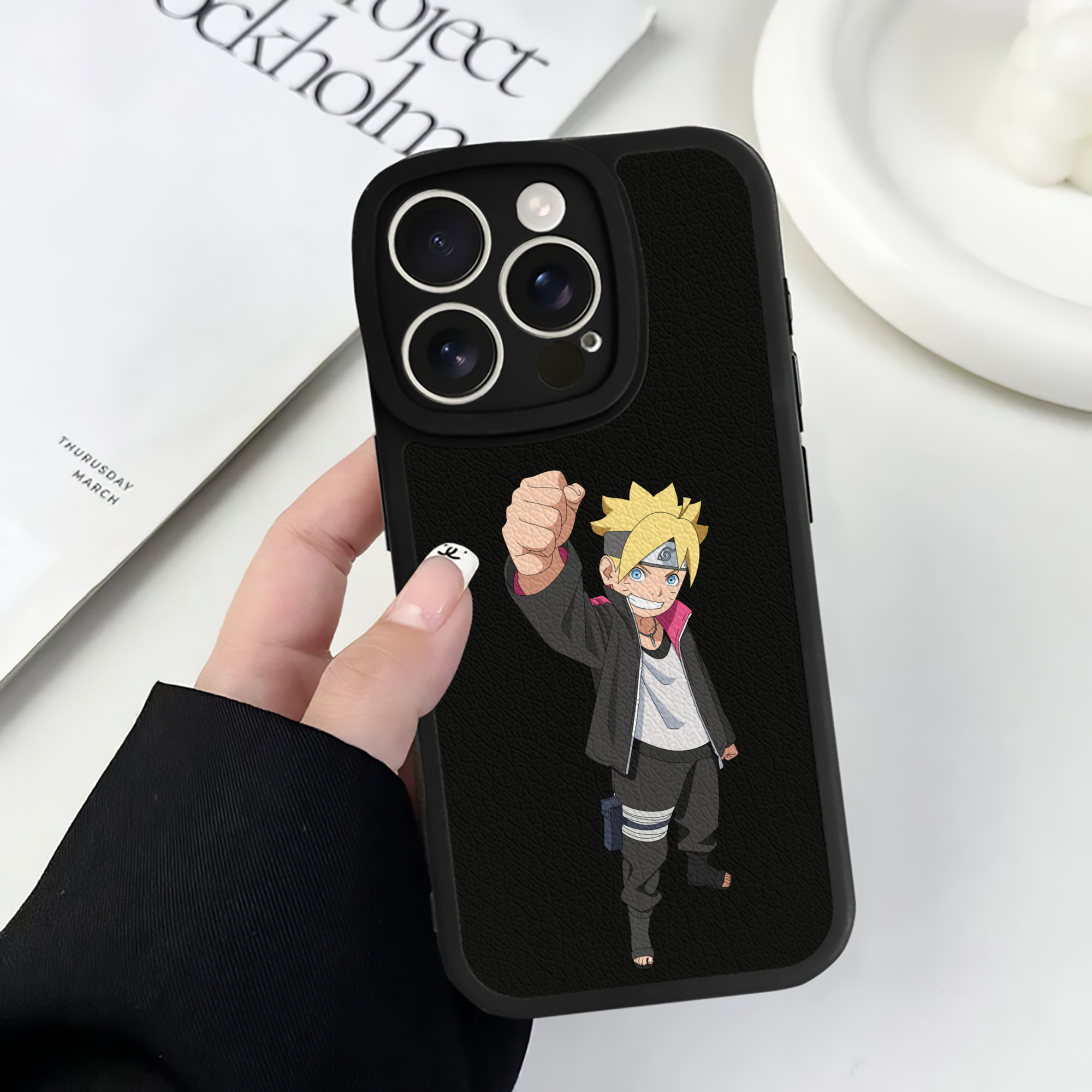（画像用） NARUTO -ナルト- うずまき ボルト Uzumaki Boruto 【iPhone 16シリーズ対応】シリコンスマホケース（レザー調） 材質：シリコン